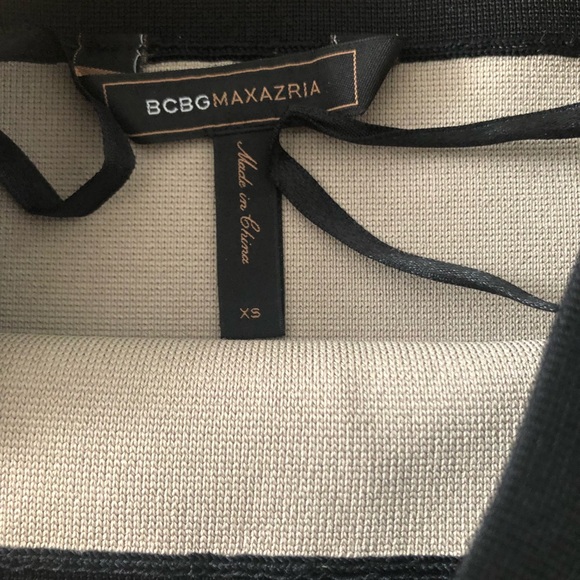 BCBG knee length bandage skirt in xs - Picture 2 of 2